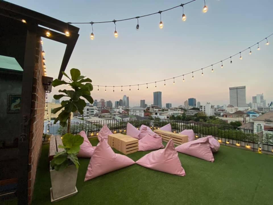 The Local Ari Vandrehjem Bangkok Eksteriør billede