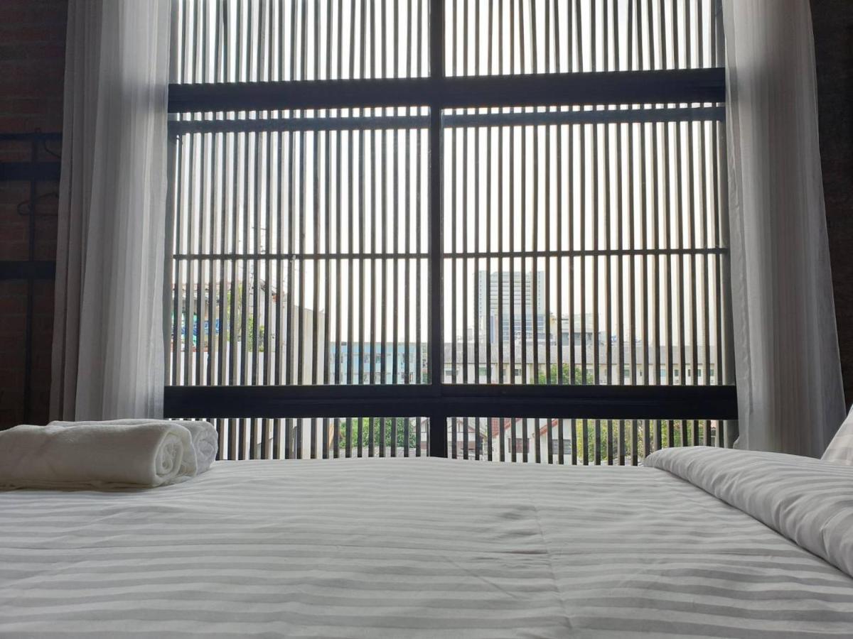 The Local Ari Vandrehjem Bangkok Eksteriør billede