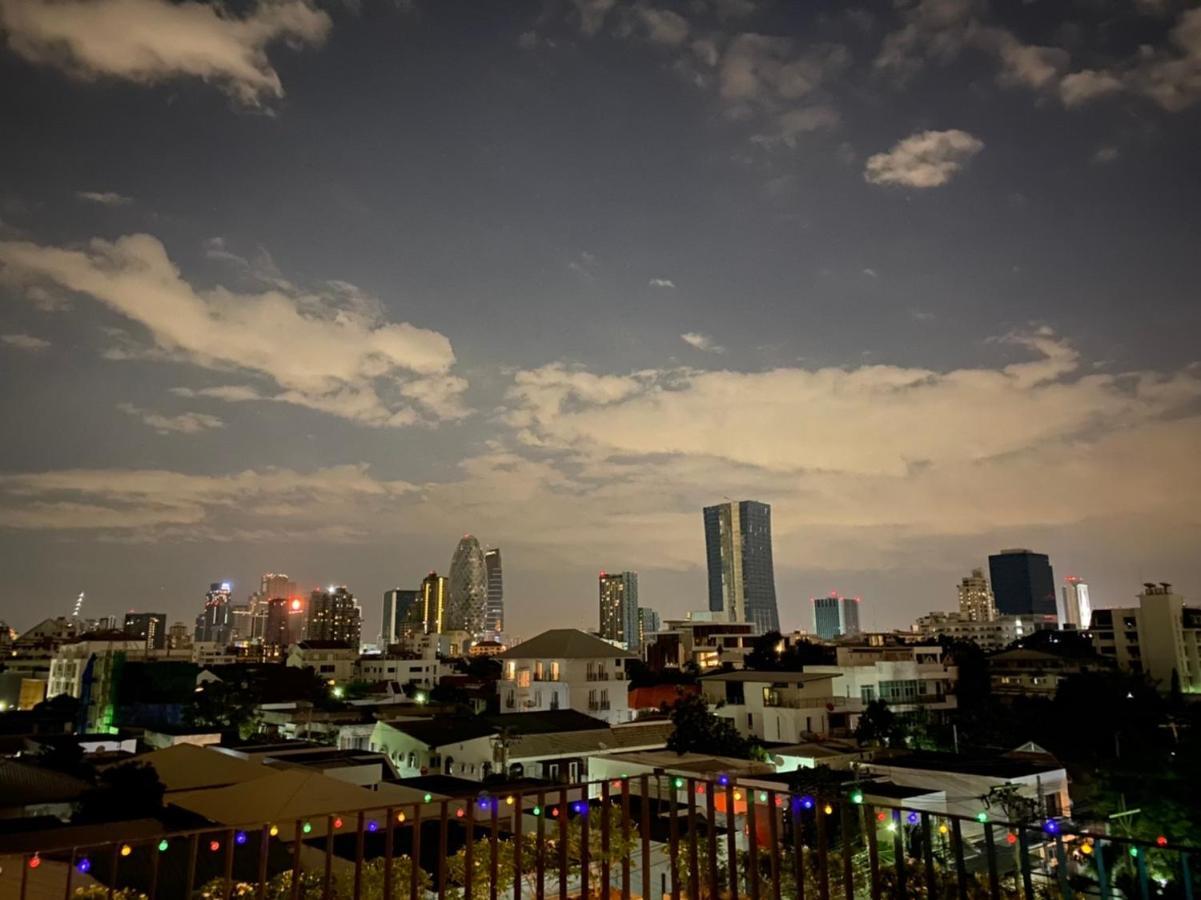 The Local Ari Vandrehjem Bangkok Eksteriør billede